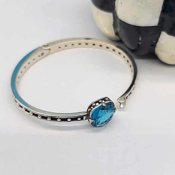 Brighton "YOUR TRUE COLOR: LOVEABLE" Swarovski Crystal Solitaire Hinged Bangle! - Picture 4 of 11